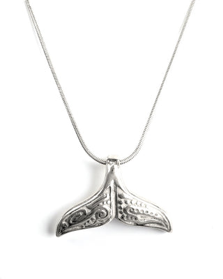 Collar Cola de Ballena Plateado