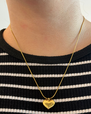 Collar Corazón Globo Plano