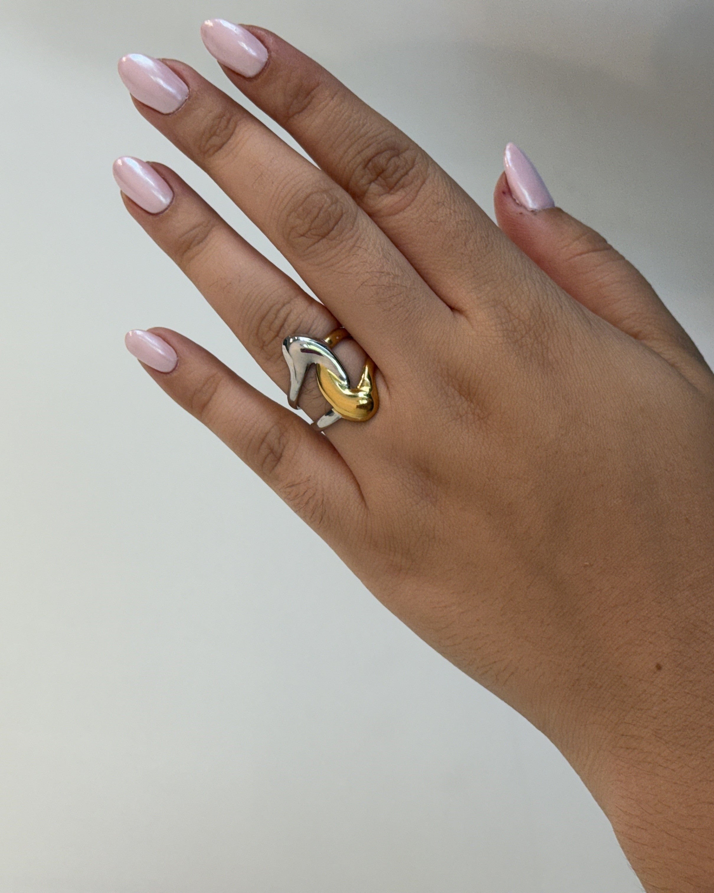 Anillo Edge