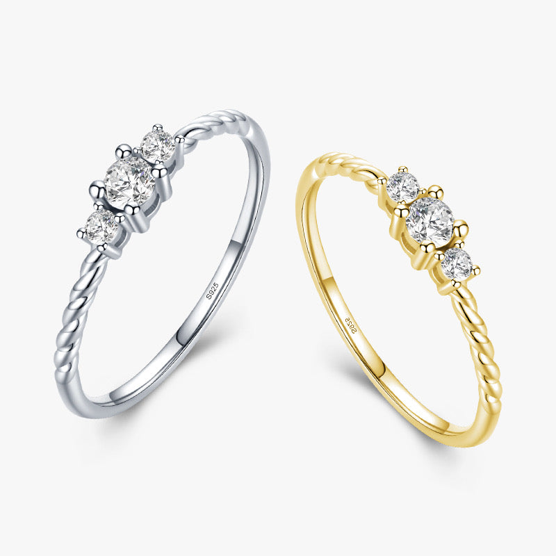 Anillo Tres Cristales Dorado .925